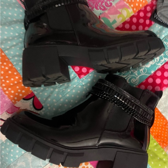 Torrid Wide witdth patent leather boots with chain detail. - Picture 8 of 9